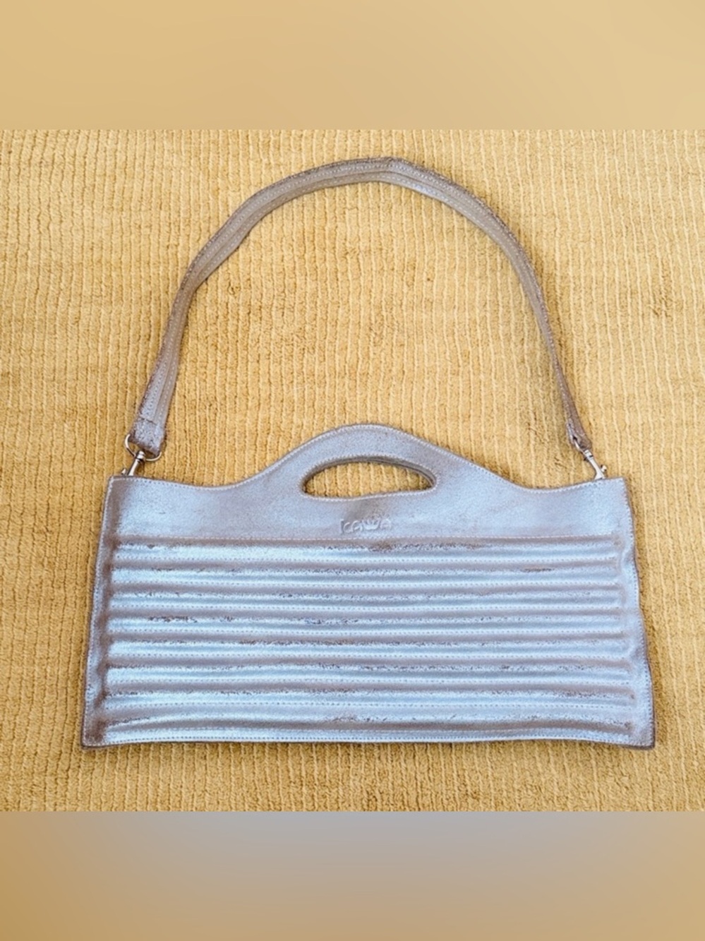 Kawa Metallic shoulder Bag clutch